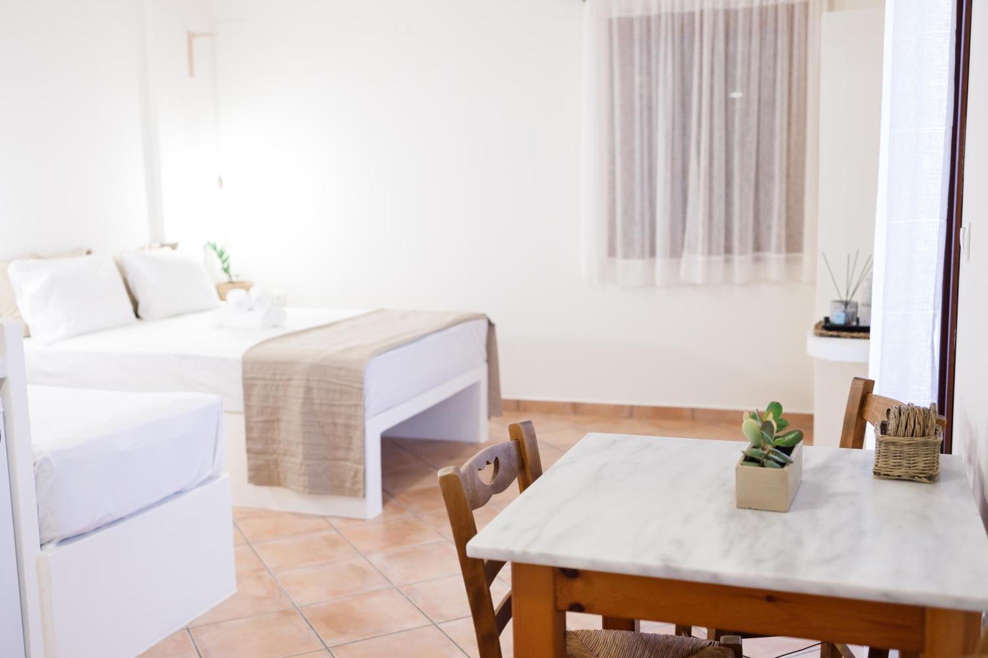 Ligaries Aparthotel Κίνι Εξωτερικό φωτογραφία