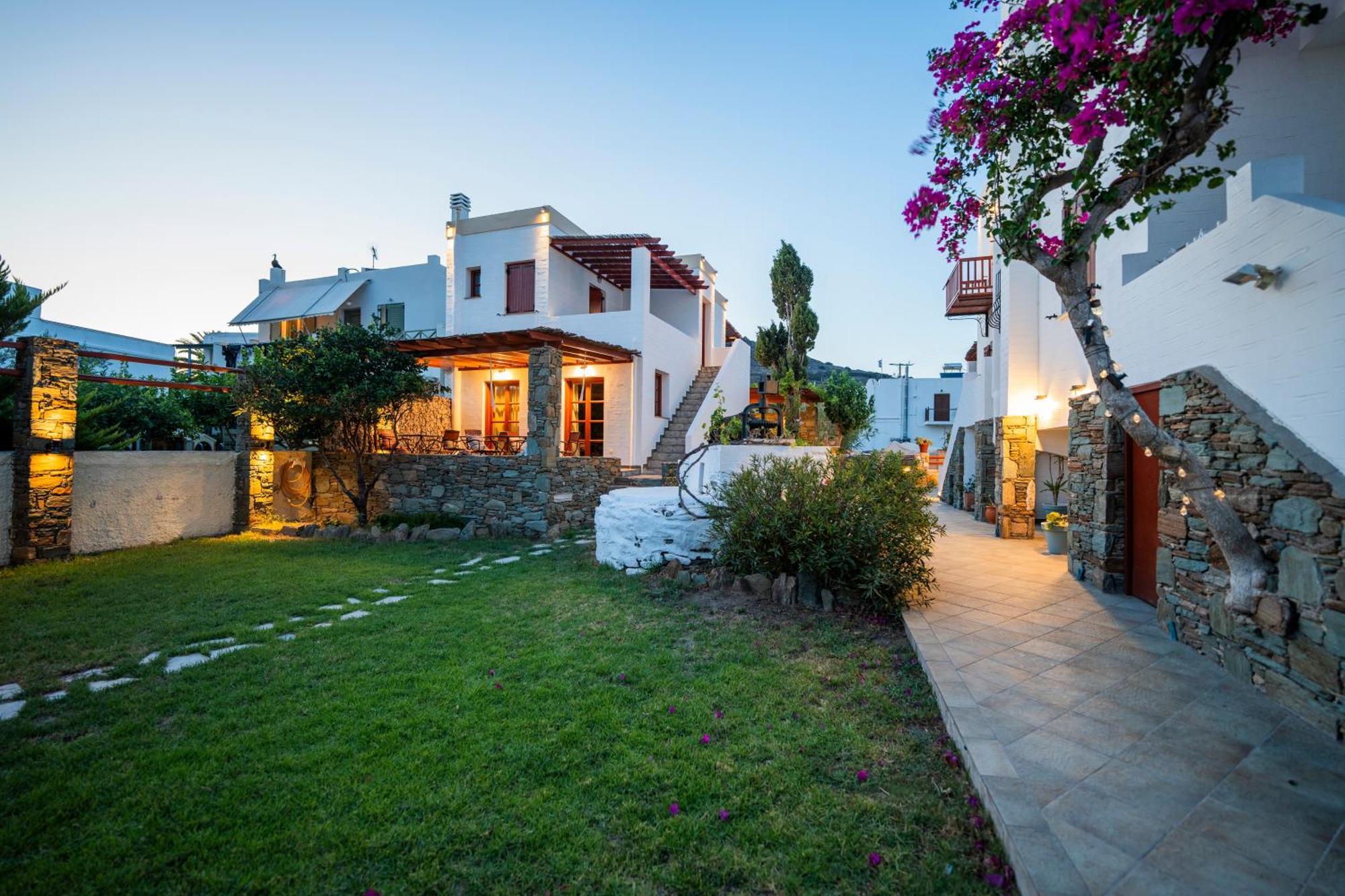 Ligaries Aparthotel Κίνι Εξωτερικό φωτογραφία